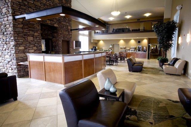 Heritage Inn & Suites - Brooks Interieur foto