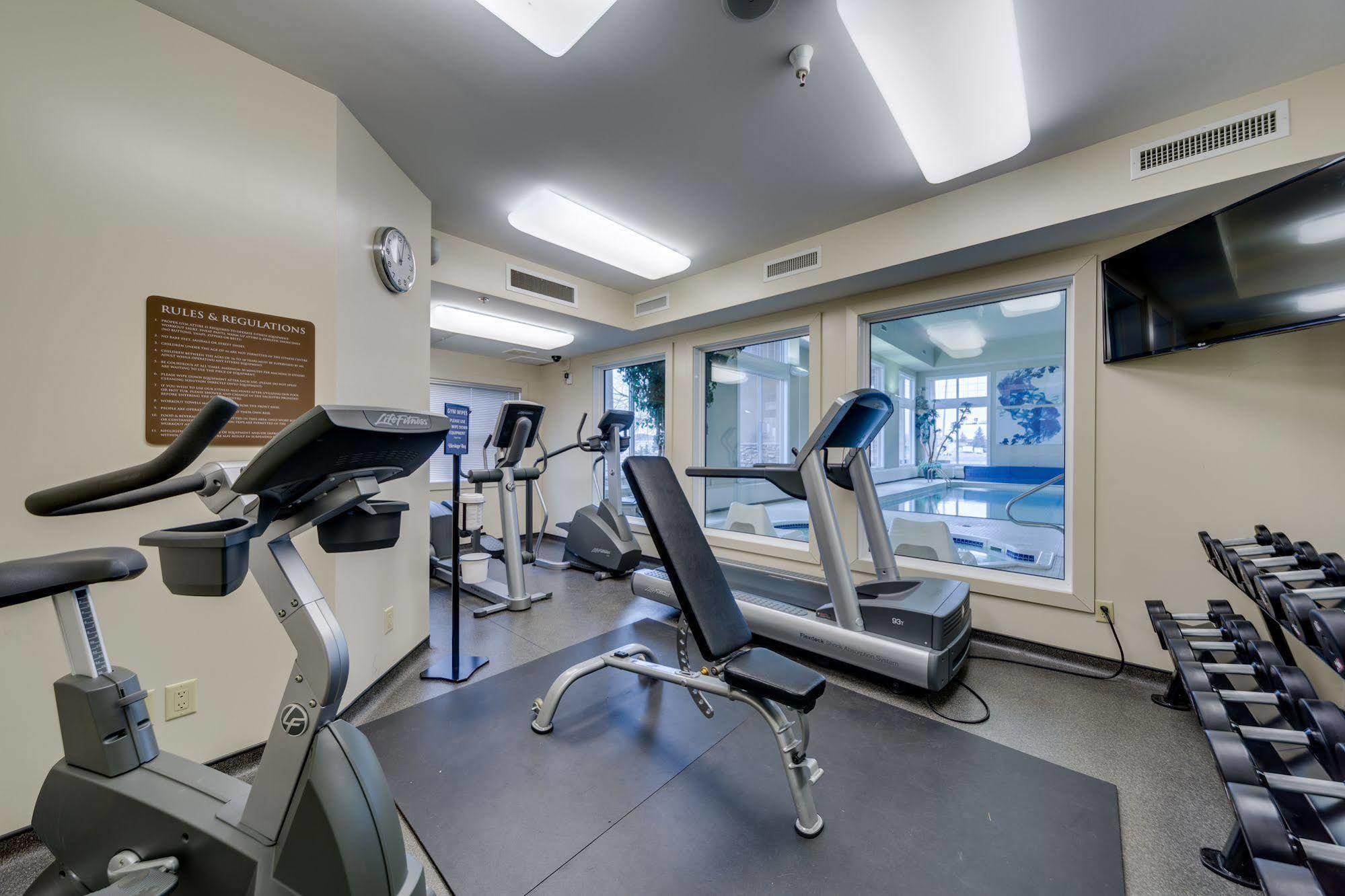 Heritage Inn & Suites - Brooks Buitenkant foto